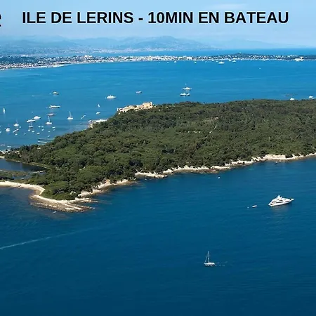 4p 100m², Centre-ville, Calme , Mer , Parking , Wifi Antibes