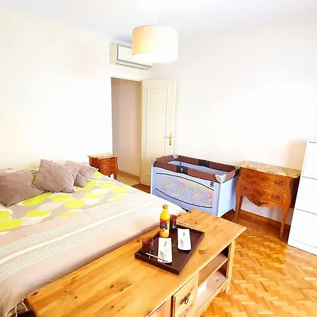 Appartement 4p 100m², Centre-ville, Calme , Mer , Parking , Wifi