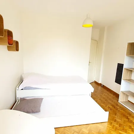 4p 100m², Centre-ville, Calme , Mer , Parking , Wifi Antibes
